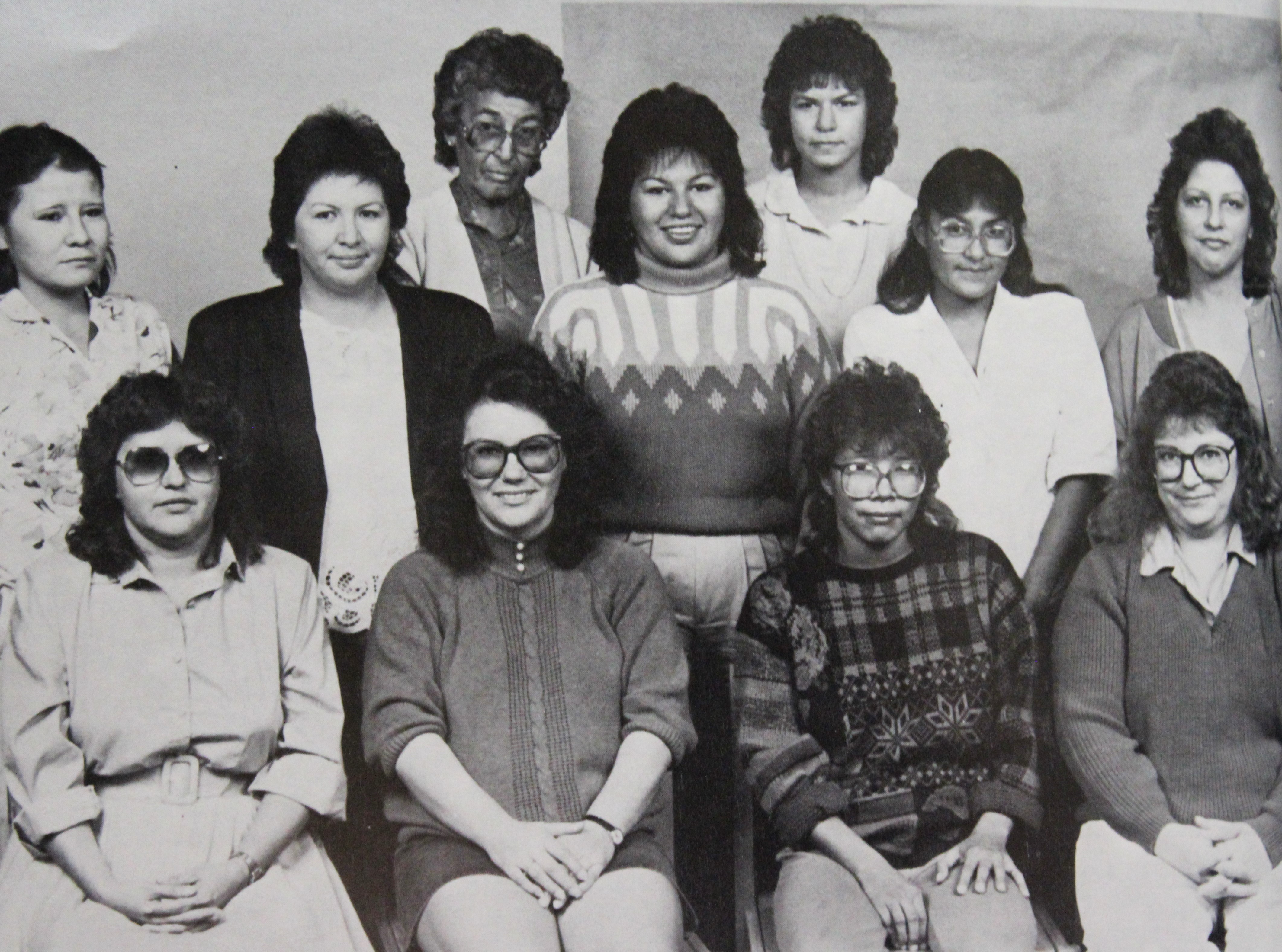 Business students at the Detroit Lakes 첥's satellite location in White Earth in 1991